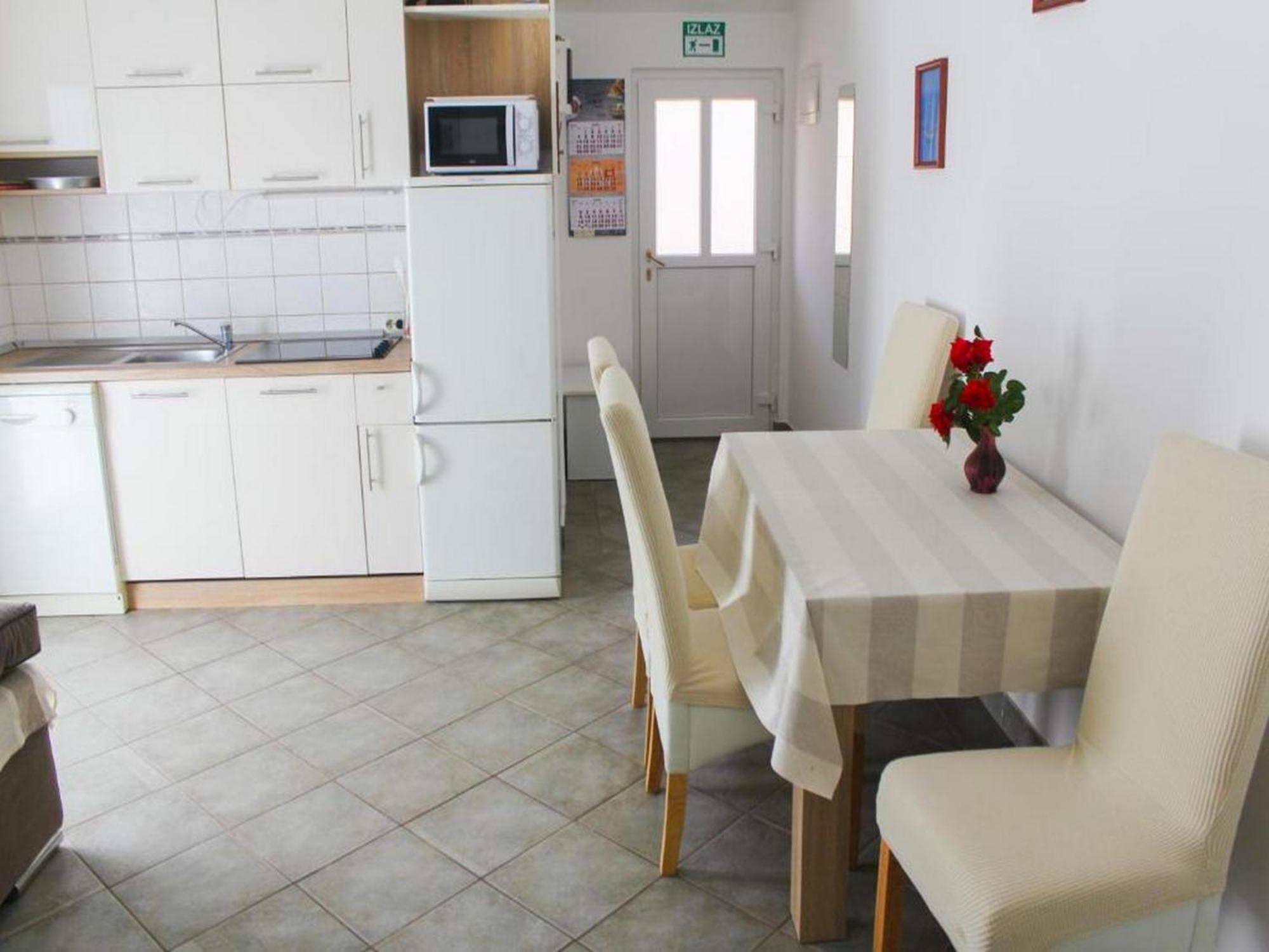 Apartmani Lucia Biograd Biograd Na Moru Cameră foto